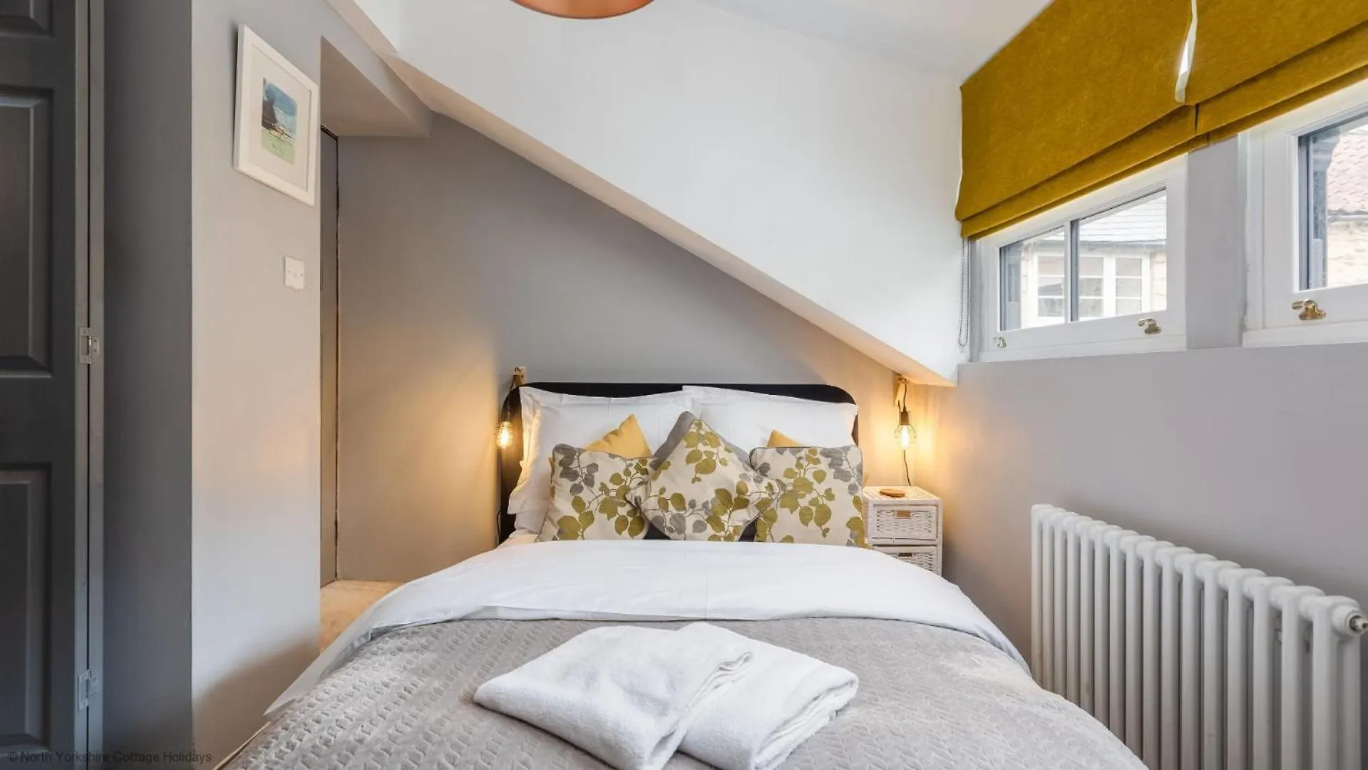 Stone Cottage In Picturesque North Yorkshire Village - Bull Dog Cottage Ampleforth بيت للعطل