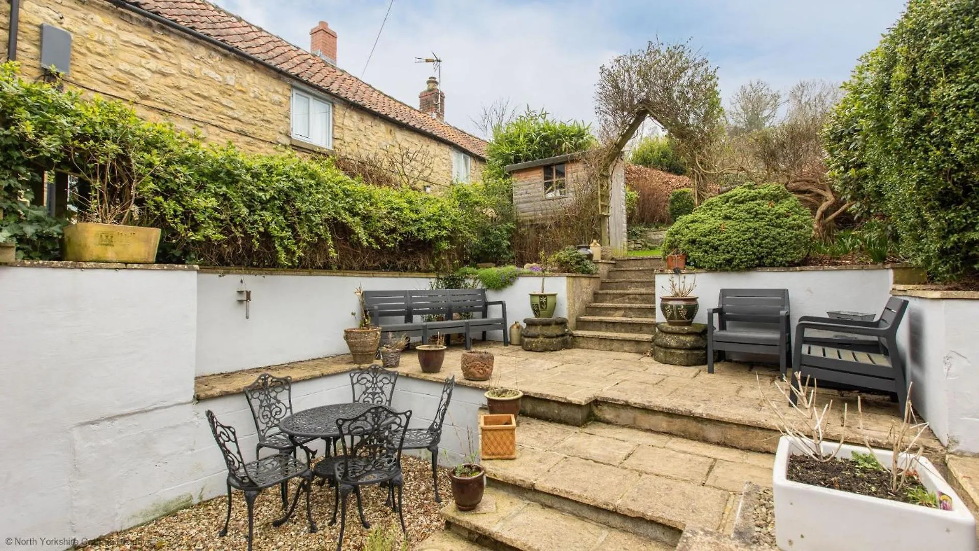 Stone Cottage In Picturesque North Yorkshire Village - Bull Dog Cottage Ampleforth المملكة المتحدة